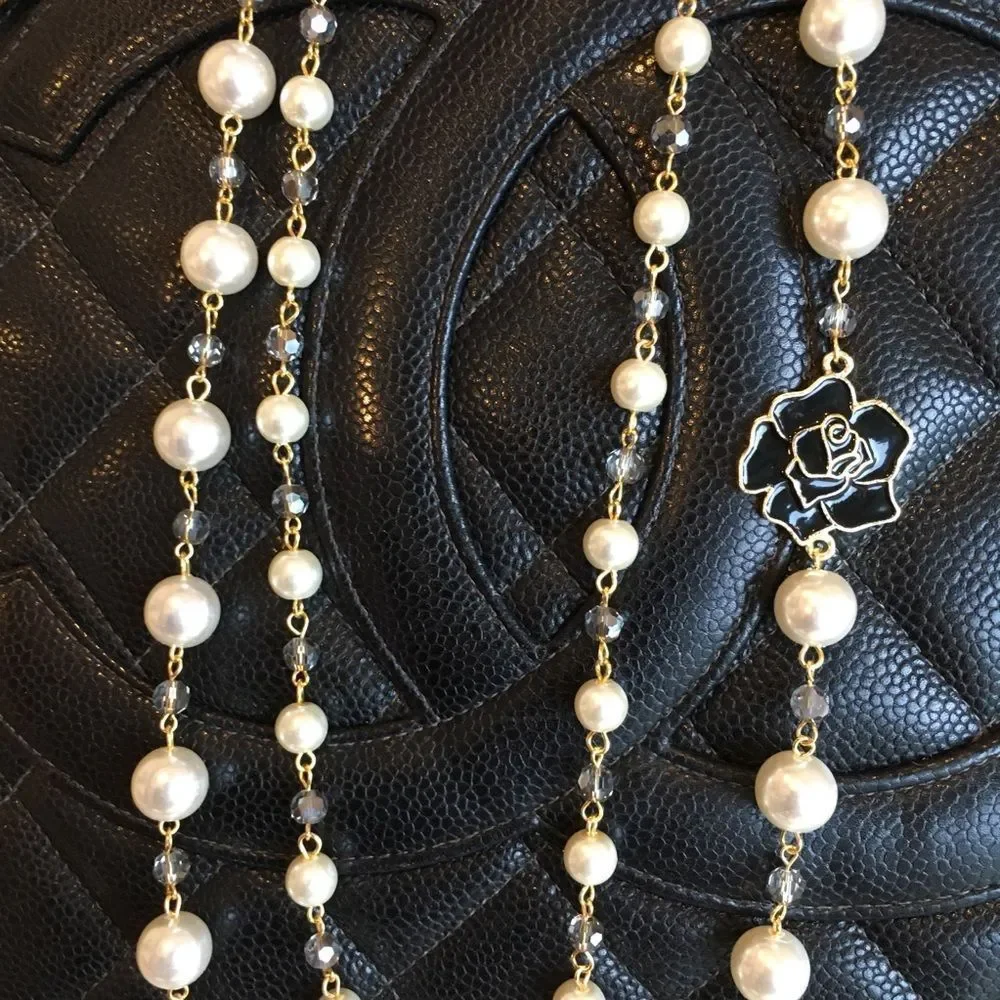 NWT!  White pearl necklace with black & gold rose - Picture 4 of 7